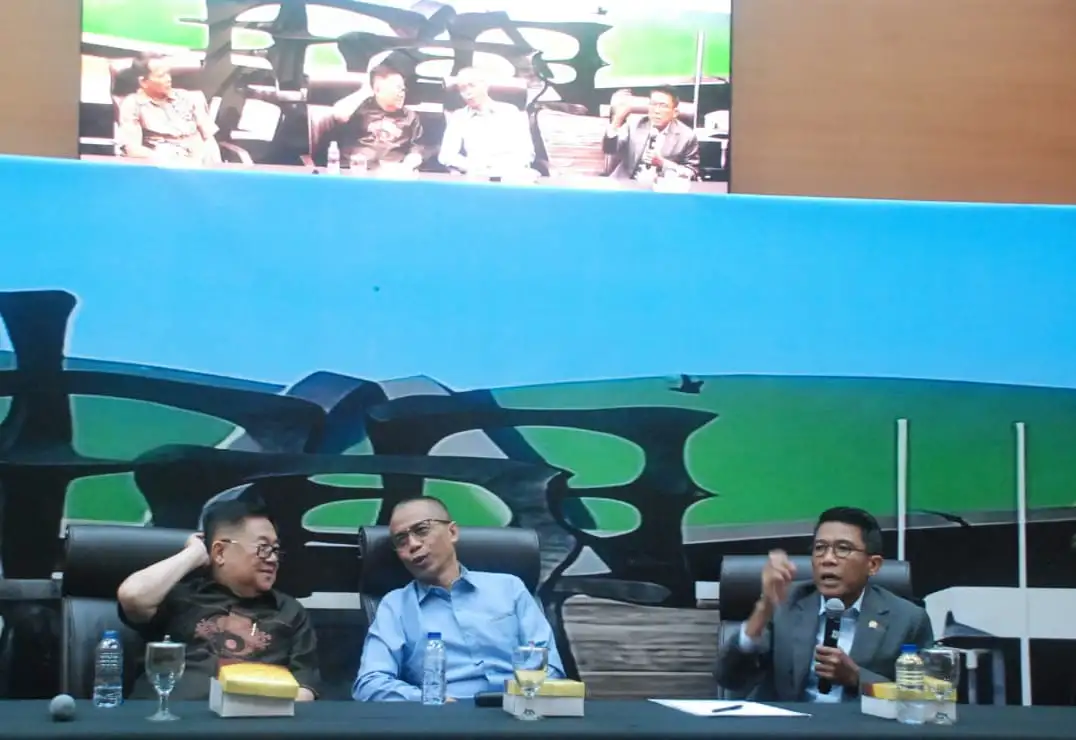 kebijakan-tarif-as-dampak-ekonomi-dan-politik-bagi-indonesia-dan-bagaimana-solusinya