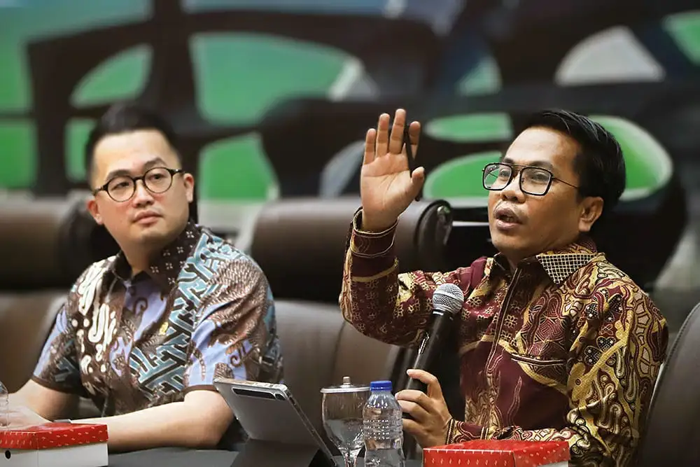 Menjawab Tantangan Pelayanan Modern untuk Masyarakat8