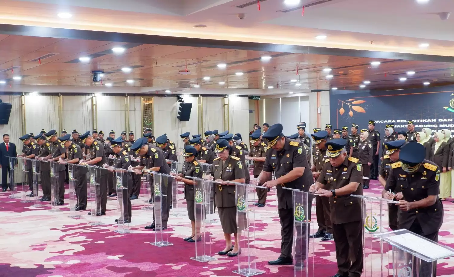 Jaksa Agung Lantik Jampidum, Kajati dan Pejabat Eselon II2
