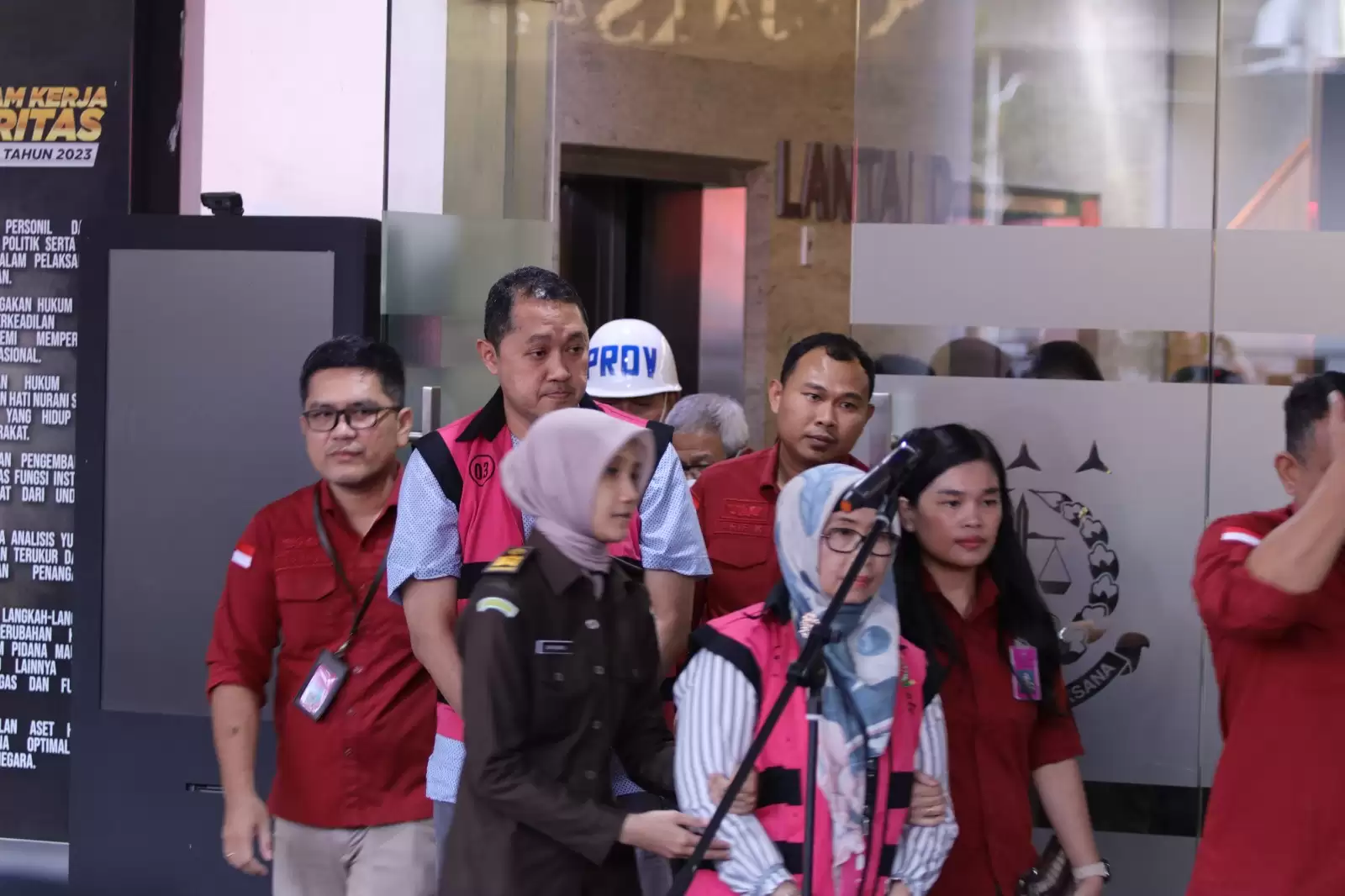 6-bekas-petinggi-antam-palsukan-emas-109-ton