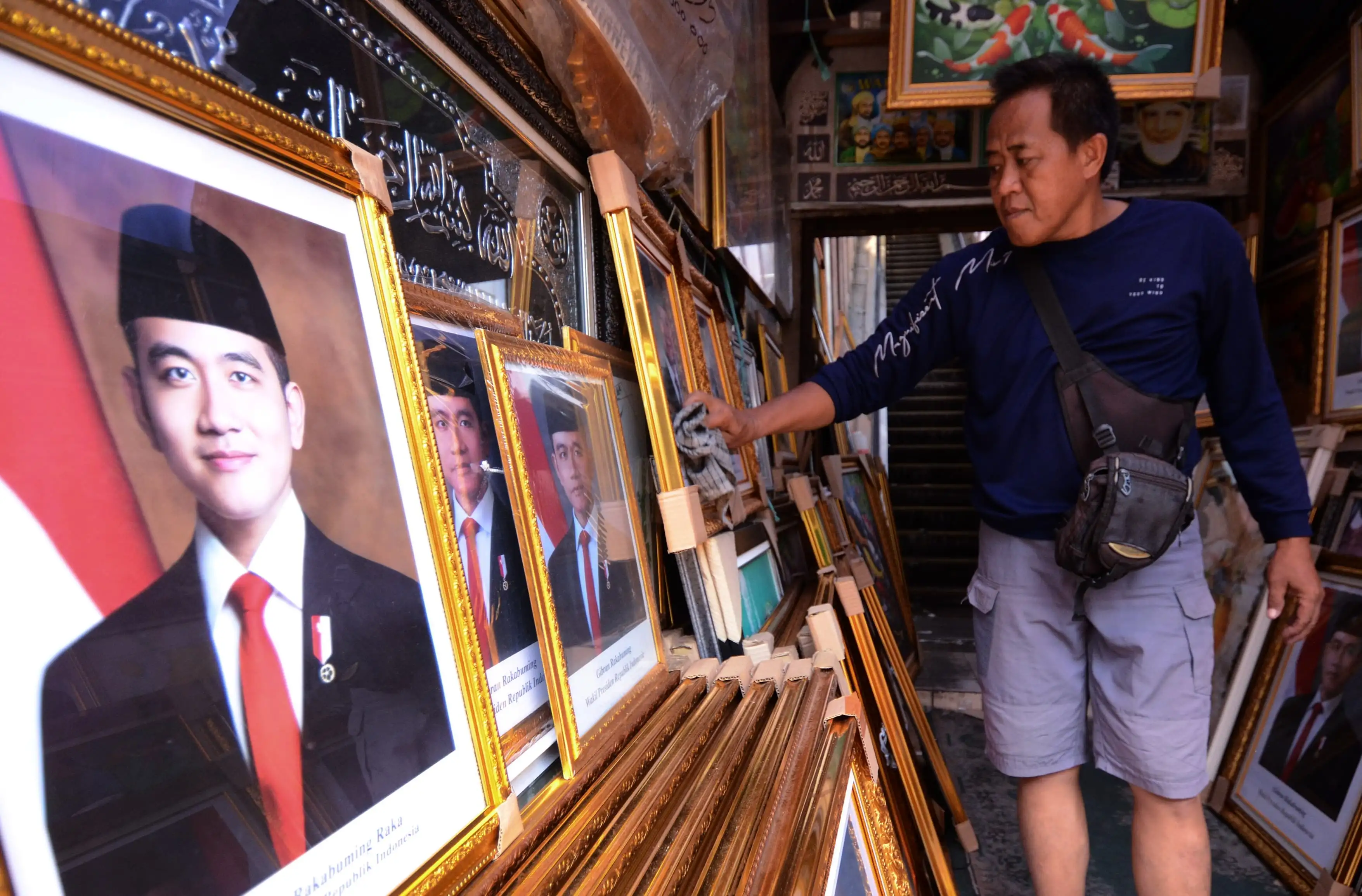 Penjualan Bingkai Foto Prabowo - Gibran Meroket4