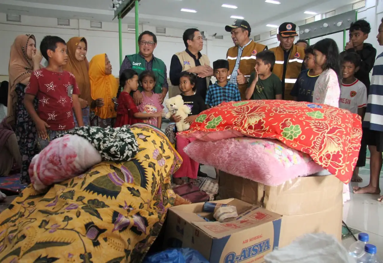 direksi-btn-dan-bsn-menyapa-langsung-korban-terdampak-banjir-di-aceh