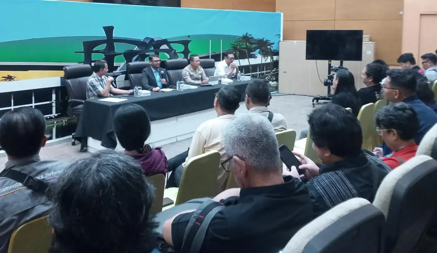 Menjawab Tantangan Pelayanan Modern untuk Masyarakat5