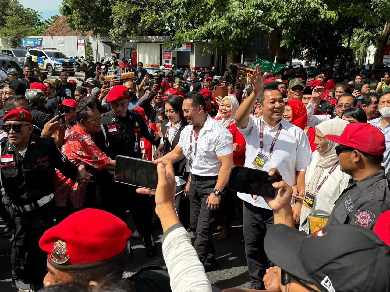 Andika-Hendi Pendaftar Pertama Pilkada Jateng2