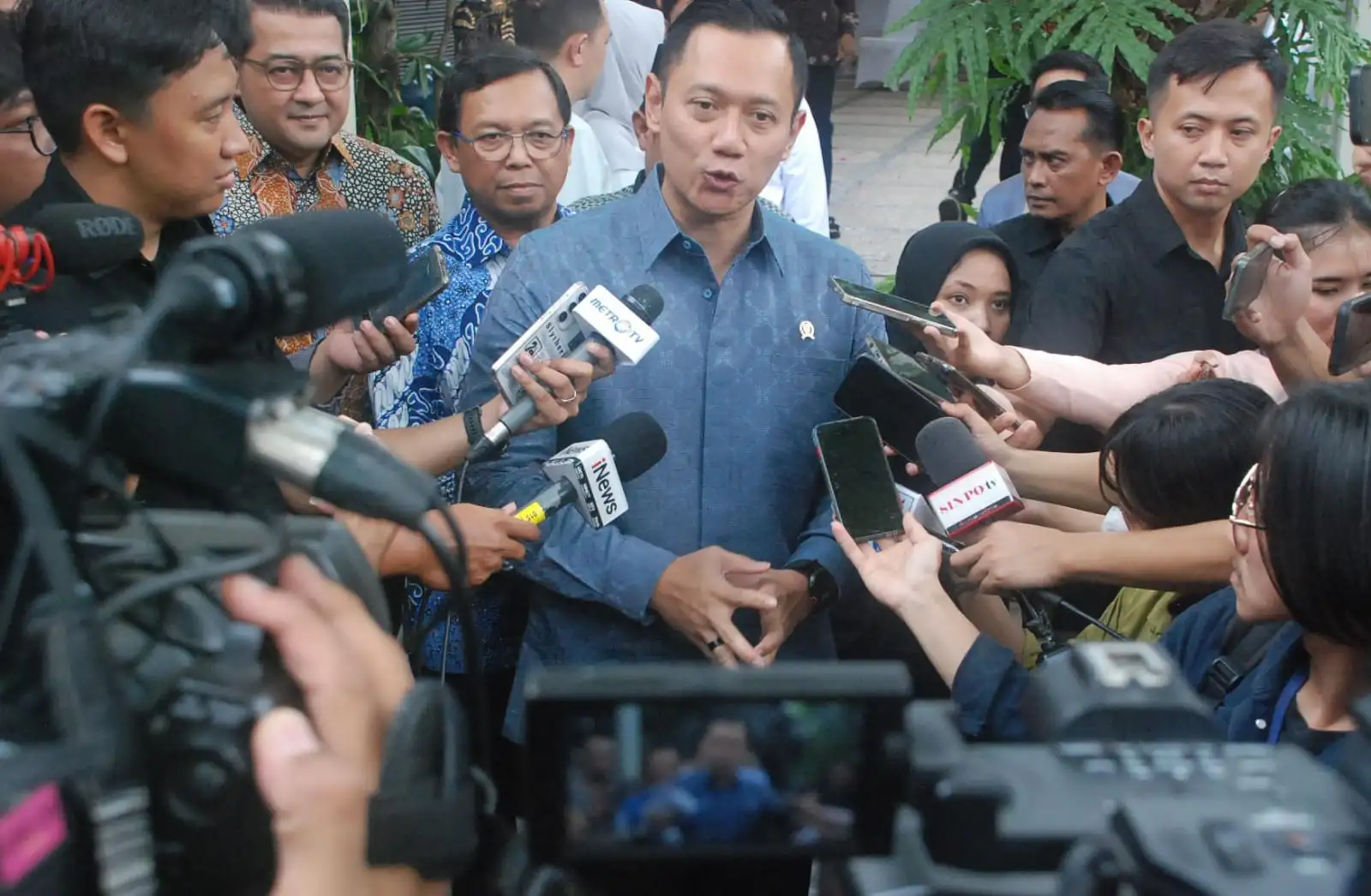 Ketua MPR Gelar Open House3