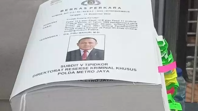 Tebalnya Berkas Pemerasan Terhadap SYL dengan Tersangka Firli Bahuri, Ketua KPK Nonaktif2