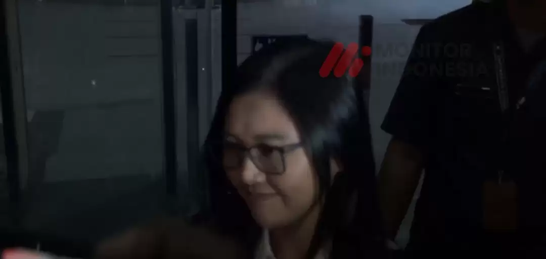 7 Jam Diperiksa KPK, Vita Ervina Lempar Senyuman Manis!2