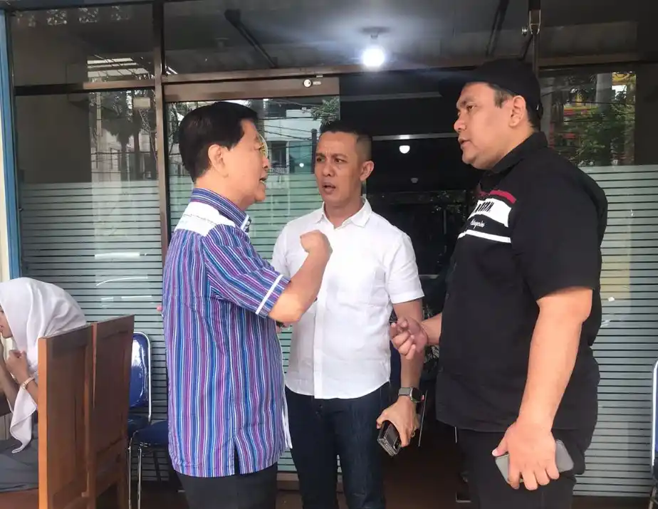 Tim Tangkap Buronan Intelijen Kejaksaan Tinggi Daerah Khusus Jakarta bersama Tim Intelijen Kejaksaan Negeri Deli Serdang berhasil mengamankan DPO Terpidana NS dalam operasi penangkapan yang berlangsung pada hari Selasa, 11 Maret 2025 (Foto: Dok MI/Penkum Kejati DKI Jakarta)