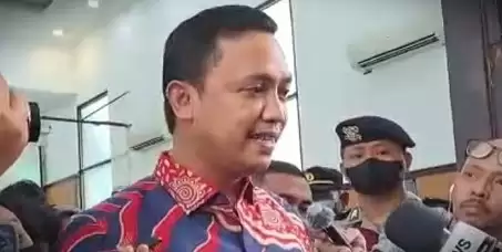 Kuasa hukum Sekjen PDIP Hasto Kristiyanto, Ronny Talapessy