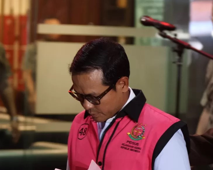 Naek Parulian Washington Hutahaean alias Edward Hutahaean, sebagai tersangka korupsi BTS 4G Bakti Kominfo (Foto: Istimewa)