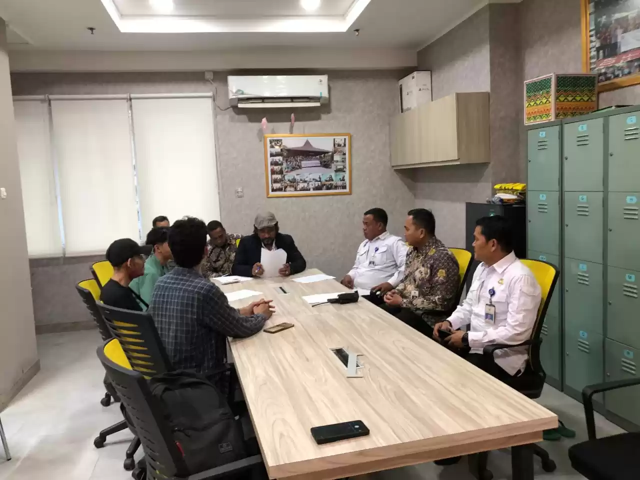 Aduiensi FM Sultra dengan pihak Ditjen Perhubungan Laut (Foto: Dok MI)