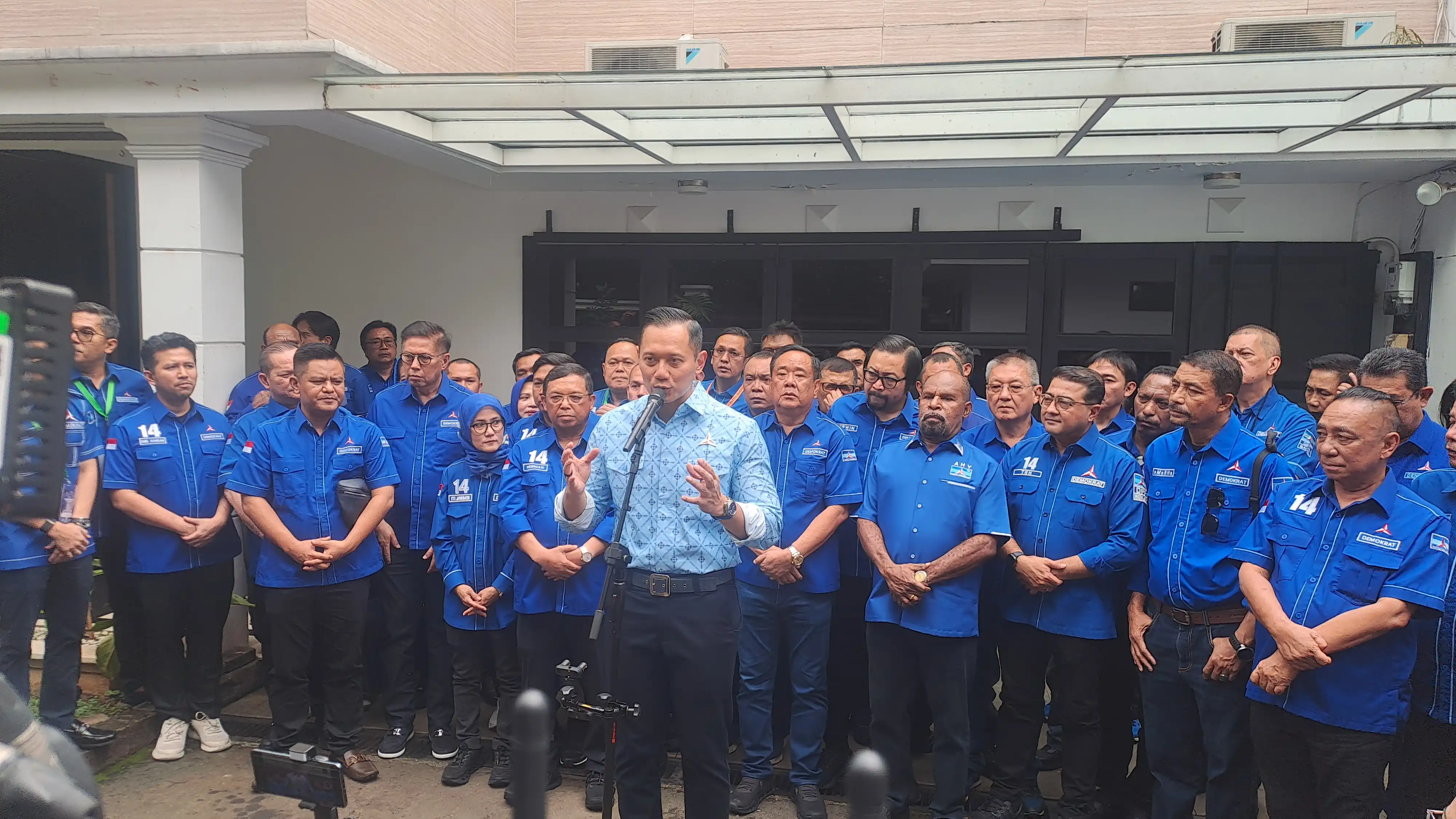 Agus Harimurti Yudhoyono bersama 38 DPD Partai Demokrat (Foto: Rizal))