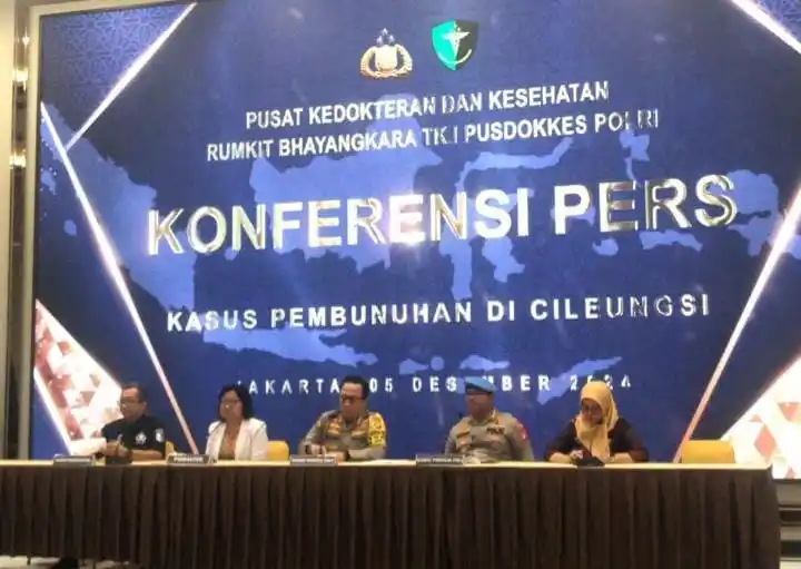 Bidang Propam Polda Metro Jaya saat jumpa pers di RS Polri Kramat Jati, Kamis (5/12/2024) (Foto: Dok MI/Aswan)