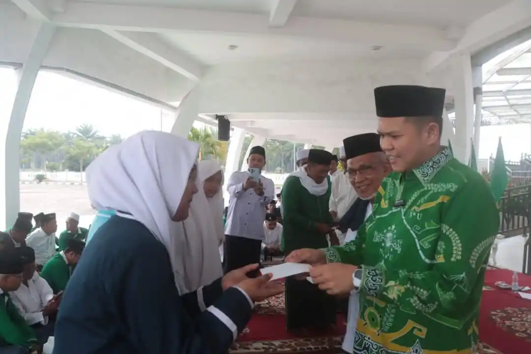 Wakil Bupati Serdang Bedagai (Sergai) Adlin Tambunan menghadiri peringatan Hari Lahir Nahdlatul Ulama (Harlah NU) ke-102 yang berlangsung di Masjid Agung Sergai di Sei Rampah, Selasa (4/2/2025).