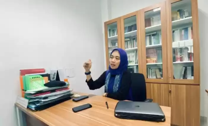 Akademisi dari UIN Mataram Athik Hidayatul Ummah, M.Pd, M.Si. parkan tentang kekuatan medsos.(Foto: Antara)