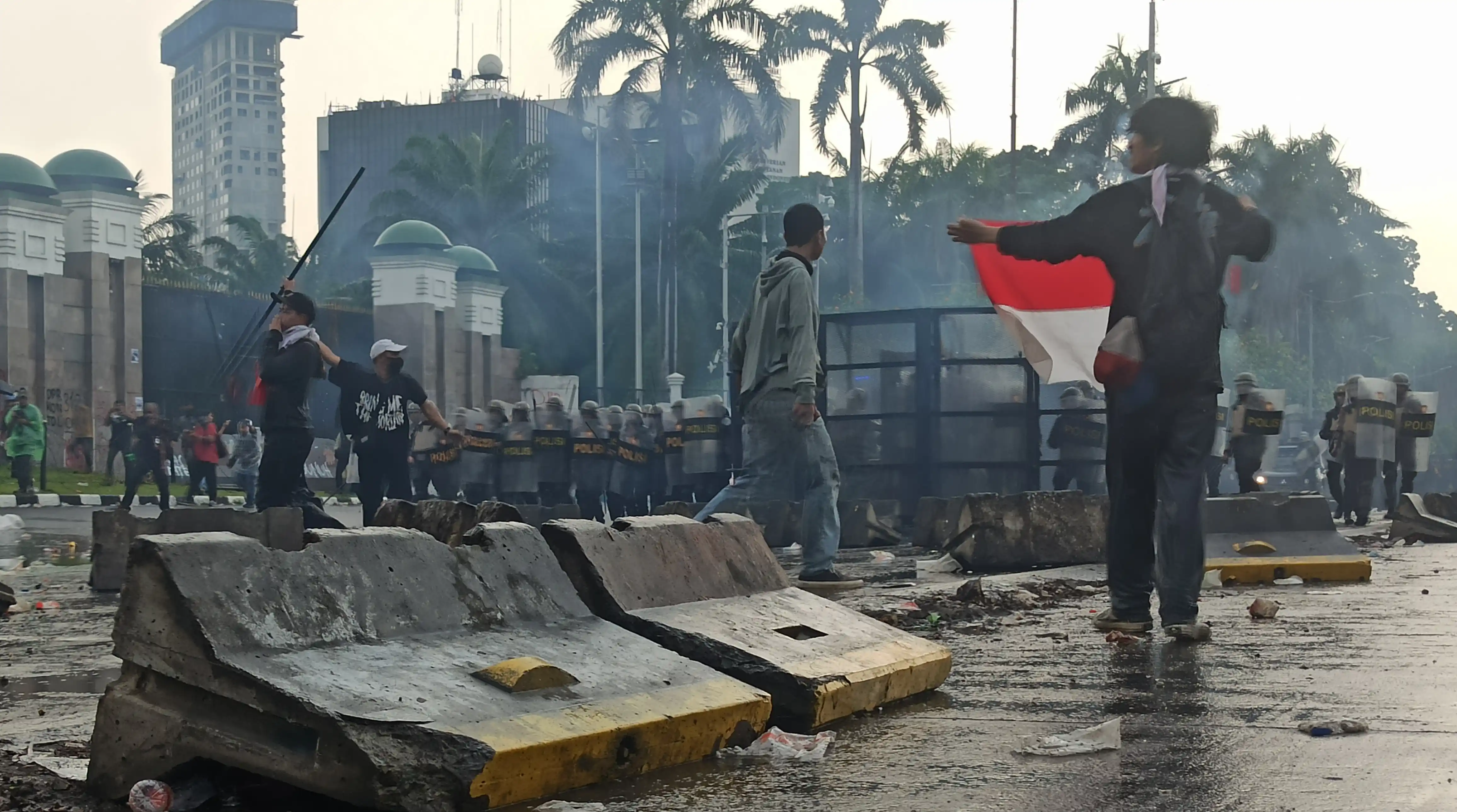 Aksi unjuk rasa di depan Gedung DPR RI, Kamis (28/8/2025) (Foto: Dok/MI/Alb)