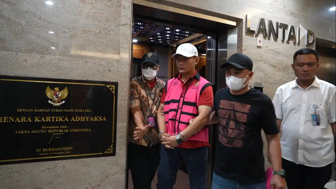 Ary Bakri Terjerat Suap Rp60 M, Terbongkar Kehidupan Sultan dan Kedekatannya dengan Artis Ibukota (Foto: Dok MI)