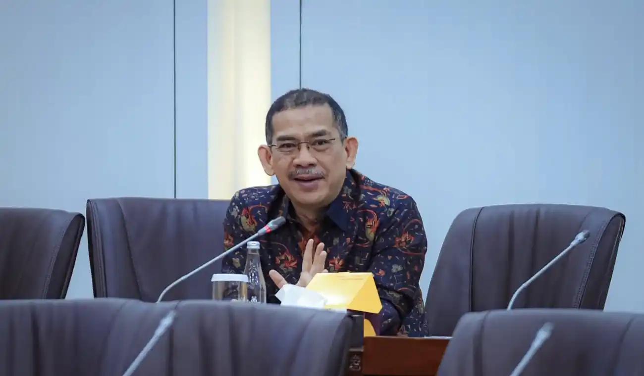 Anggota Komisi VI, Asep Wahyuwijaya