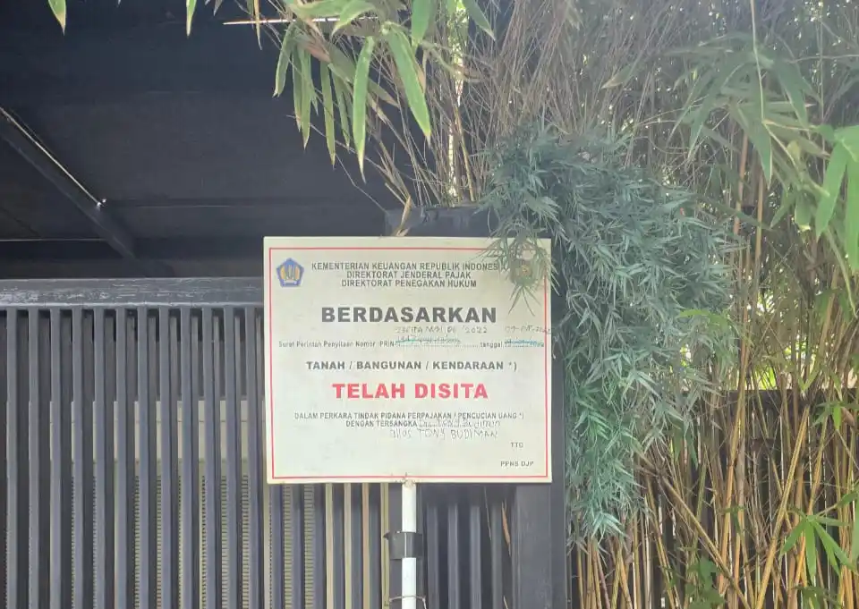 1 unit tanah dan bangunan berupa rumah disita Rabu (9/4/2025) (Foto: Dok MI/Puspenkum Kejagung)