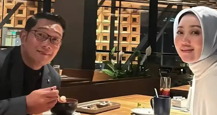 Atalia Praratya dan Mantan Gubernur Jawa Barat Ridwan Kamil [Foto: Instagram]