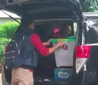 Tim penyidik Jaksa Agung Muda Tindak Pidana Khusus (JAMPidsus) dari Kejaksaan Agung menggeledah kantor Kementerian Kehutanan, Rabu (7/1/2026). (Foto: Dok MI)