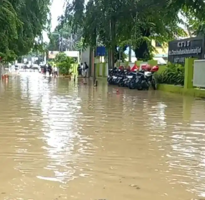 Banjir di Bekasi (Foto: Ist)