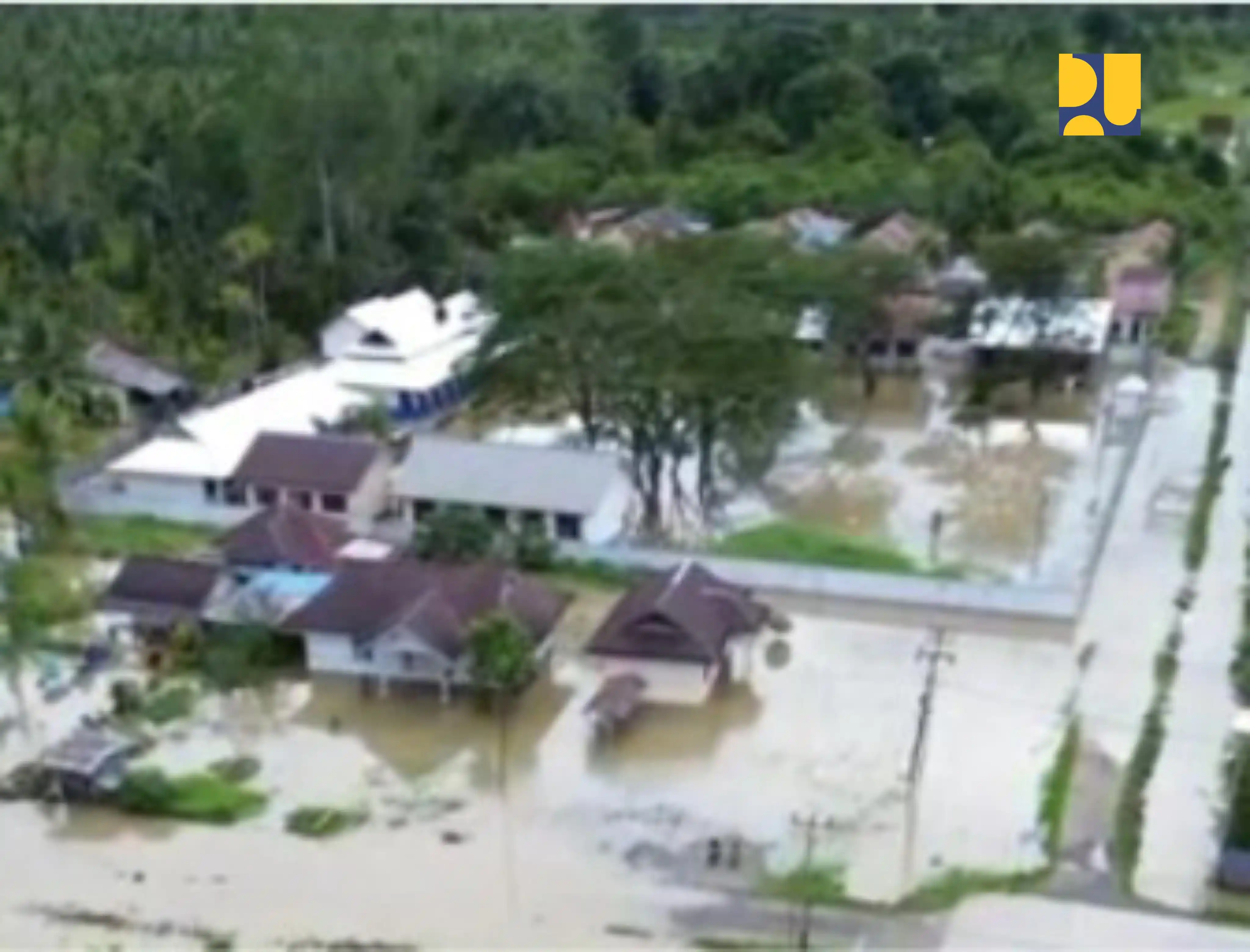 Banjir melanda Kota/Kabupaten Sorong Provinsi Papua Barat yang disebabkan curah hujan tinggi lebih dari 150mm/hari sejak Minggu tanggal 14 September 2025. (foto: Dok PU)
