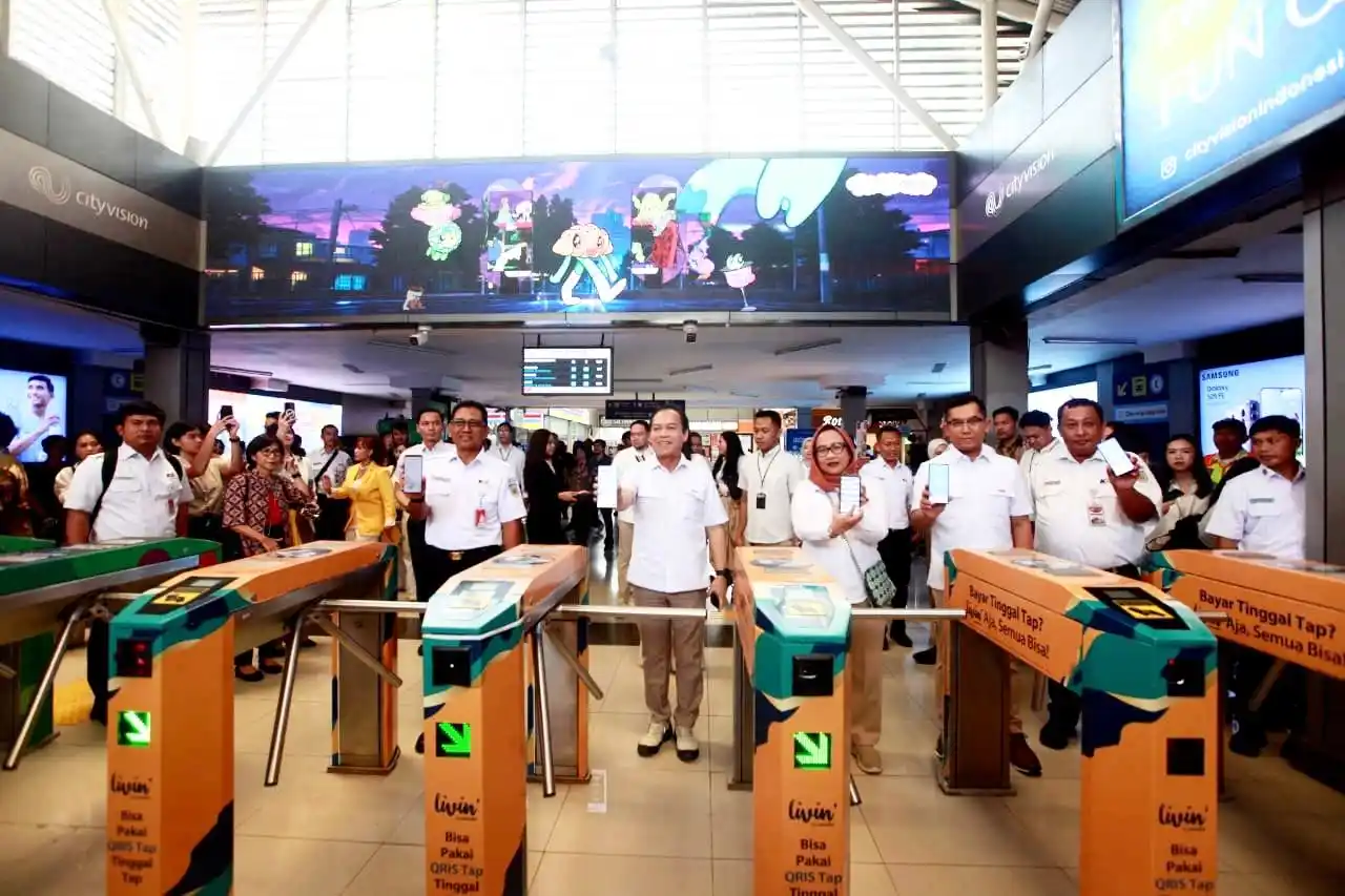 Bank Mandiri-KAI Group Resmikan Implementasi QRIS Tap di Transportasi Publik [Foto: Doc. Mandiri]