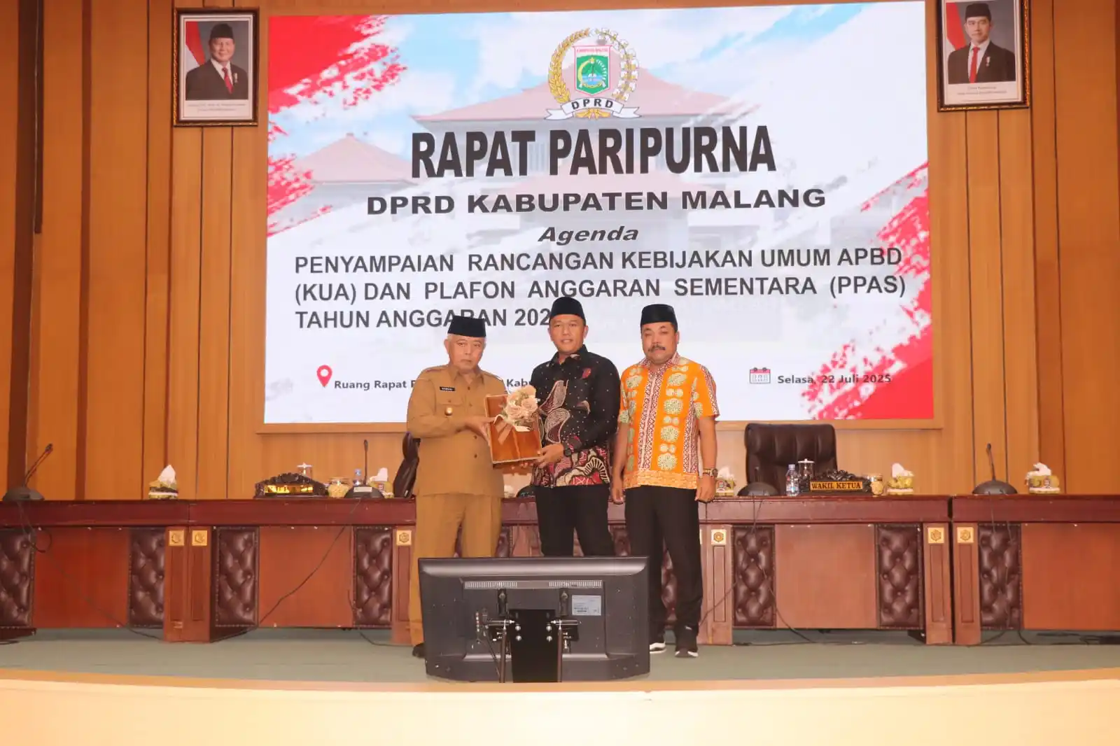 Berlangsungnya rapat paripurna DPRD Kabupaten Malang. (Foto : Rina Sugeng Yuliani)