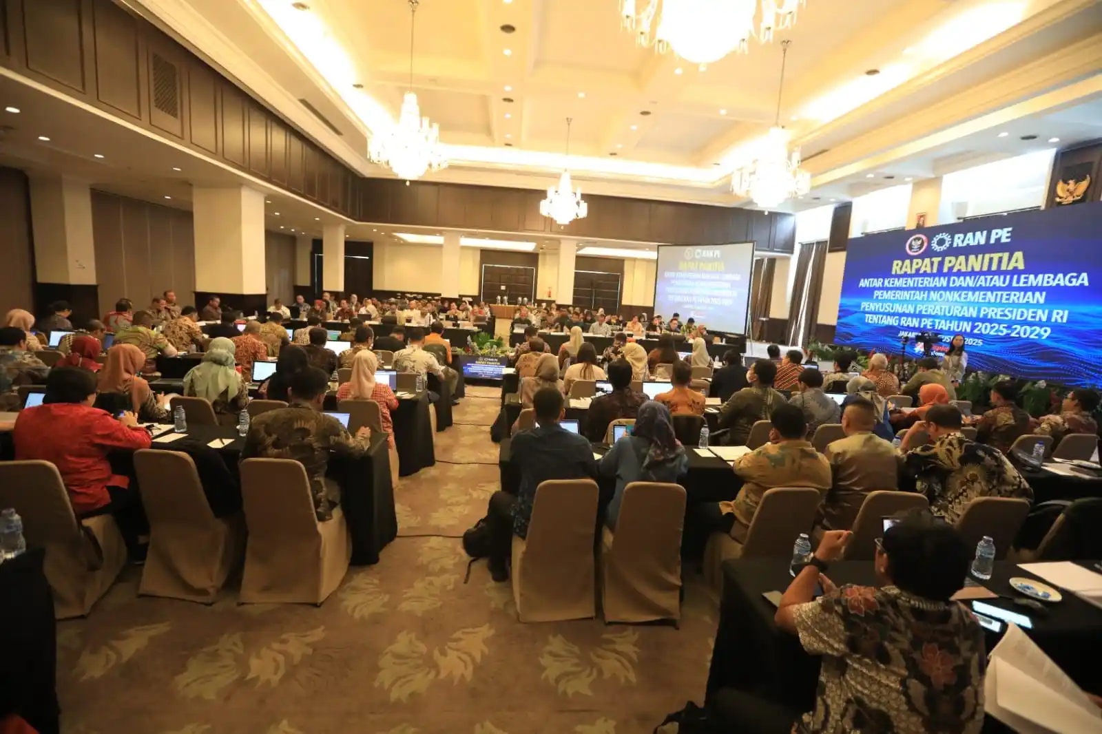 Rapat Panitia Antar Kementerian Dan/Atau Lembaga Nonkementerian Penyusunan Rancangan Perpres RAN PE Tahun 2025-2029 di Jakarta, Selasa (26/8). (Foto: Dok/BNPT)