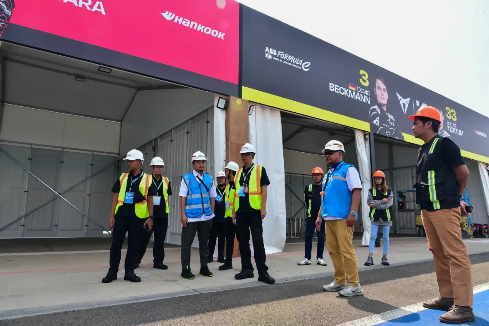 Direktur Perlindungan BNPT, Irjen Pol. Imam Margono melakukan sosialisasi dan Pra Audit Sistem Pengamanan terhadap penyelenggara dan infrastruktur pendukung ajang balap internasional Formula E-Prix Jakarta 2025 pada Rabu (11/6).