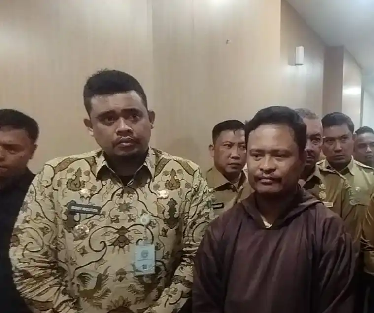 Gubernur Sumatra Utara (Gubsu) Bobby Nasution (kiri) (Foto: Istimewa)