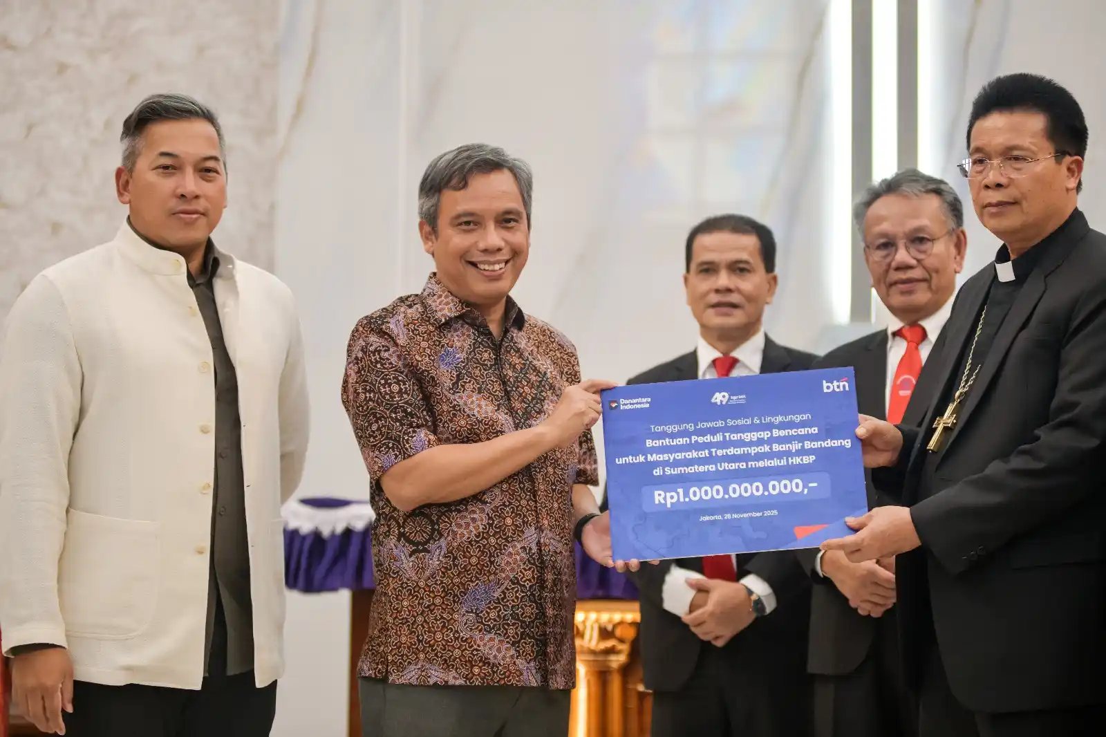 BTN Bersama HKBP Inisiasi Salurkan Bantuan Bencana Banjir Bandang ke Sumatera Utara (Foto: Dok BTN)