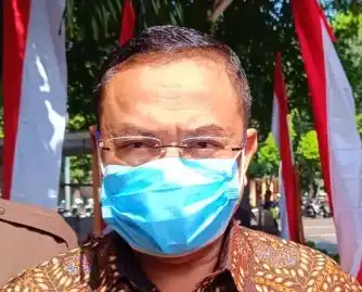 Pada Rabu (27/8/2025) KPK memeriksa Bupati Pati Sudewo sebab diduga terlibat dalam kasus dugaan korupsi pembangunan proyek jalur rel kereta pada Direktorat Jenderal Kereta Api (DJKA) Kementerian Perhubungan.