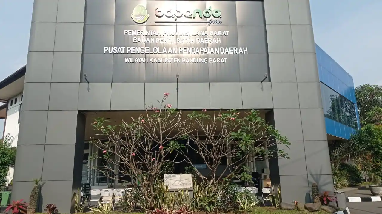 Kantor Samsat Kabupaten Bandung Barat, Jawa Barat. (Foto: MI/Sugiyanto)