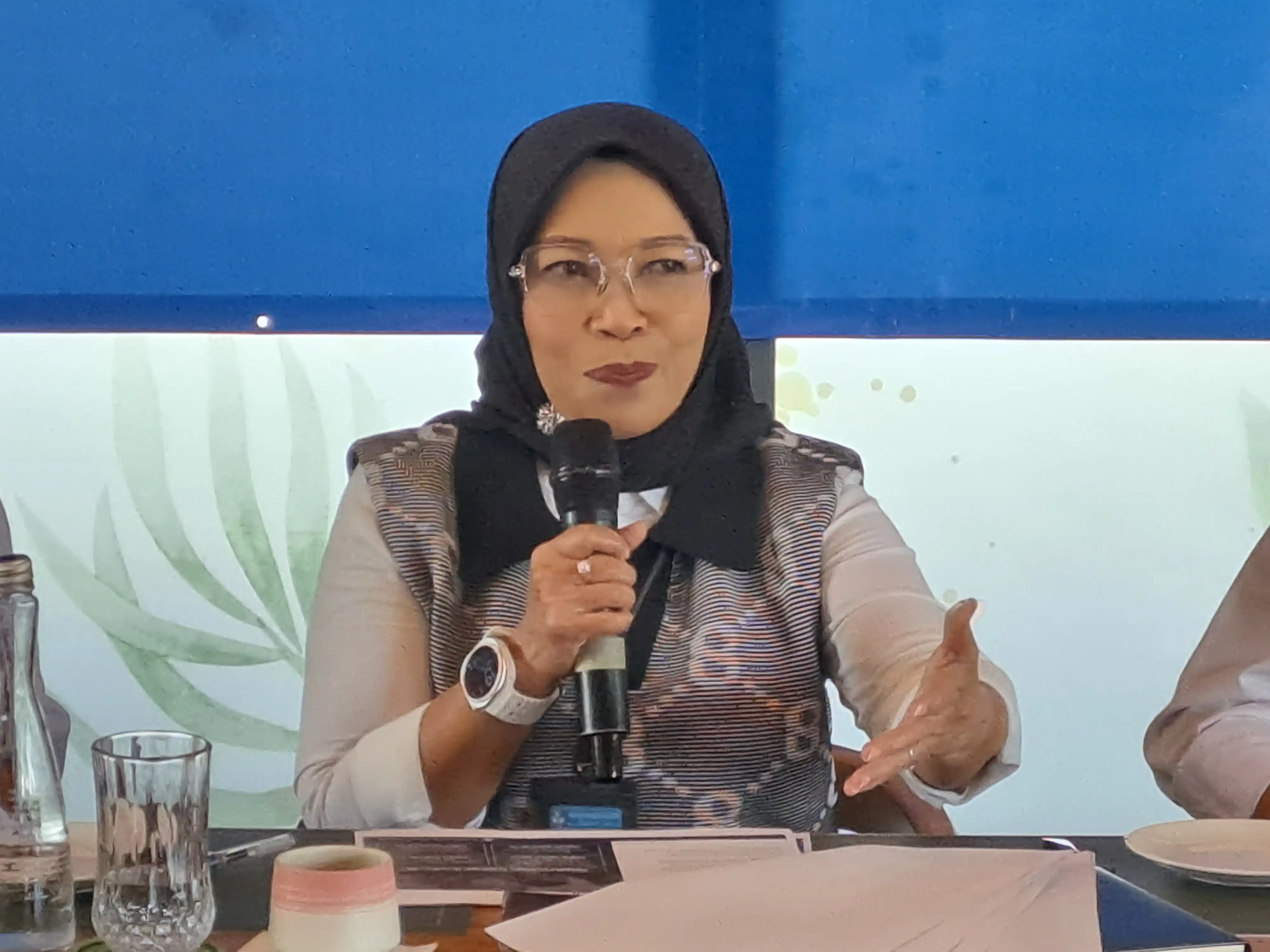 Direktur Jenderal Guru dan Tenaga Kependidikan (GTK) Kementerian Pendidikan Dasar dan Menengah, Nunuk Suryani saat paparkan pejabat masuk kelas.(Foto. Rizal Siregar)