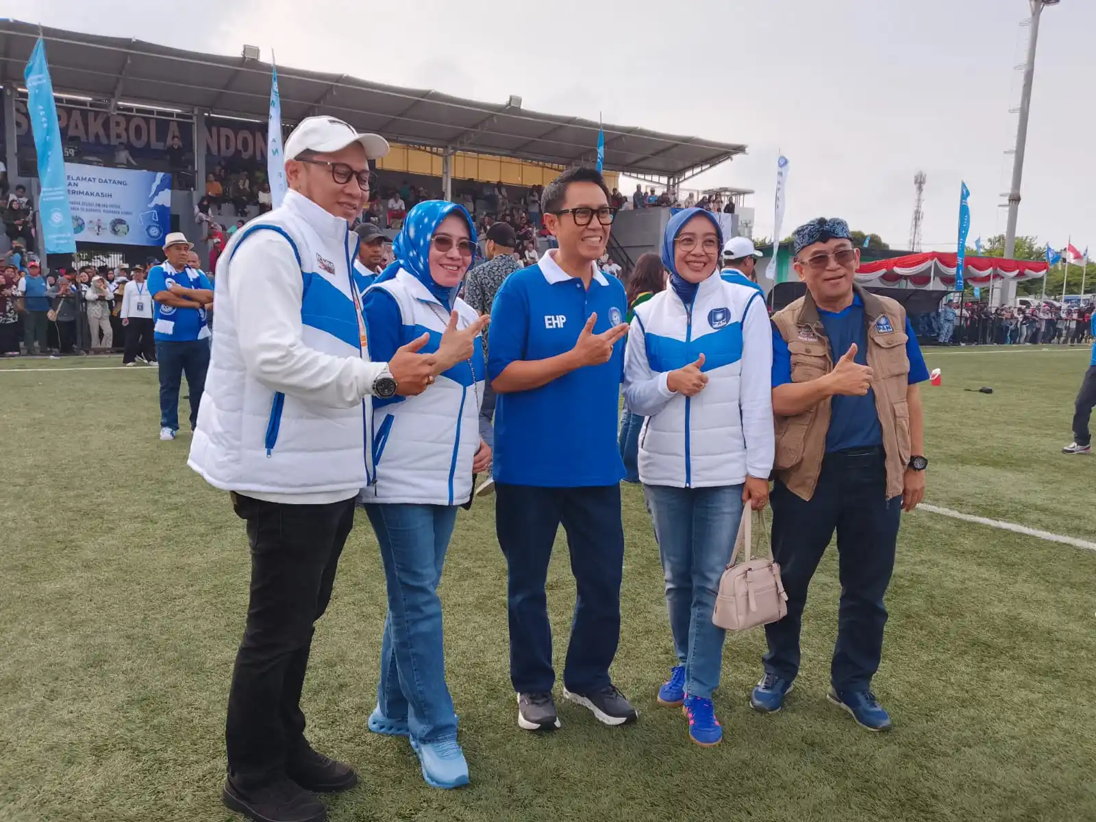 Partai Amanat Nasional (PAN) resmi meluncurkan program pembinaan sepak bola usia dini bertajuk MaPAN FC: Satu Anak Satu Bola di Bekasi International Soccer Field (BISF) Betos, Bekasi Timur, Minggu (25/1/2026).
