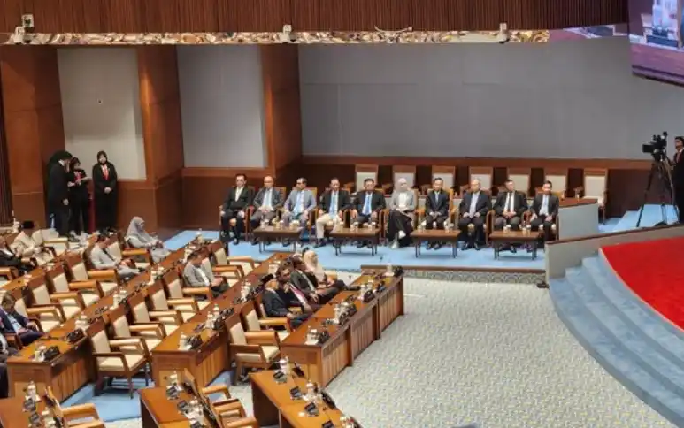 DPR mengesahkan 10 Anggota Dewas BPJS Kesehatan dan Ketenagakerjaan dalam Rapat Paripurna (Foto: Istimewa)