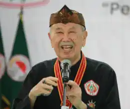 Mantan Wagub DKI Sekaligus Bapak Pencak Silat Eddie Nalapraya [Foto: Ist]