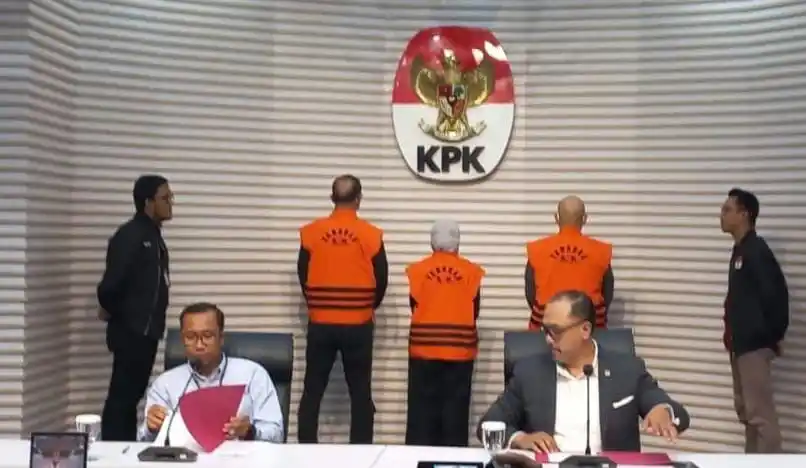 Konferensi pers penahanan tersangka kasus dugaan korupsi terkait proses kerja sama usaha dan akuisisi PT Jembatan Nusantara oleh ASDP (Foto: Dok MI/Aswan/Istimewa)