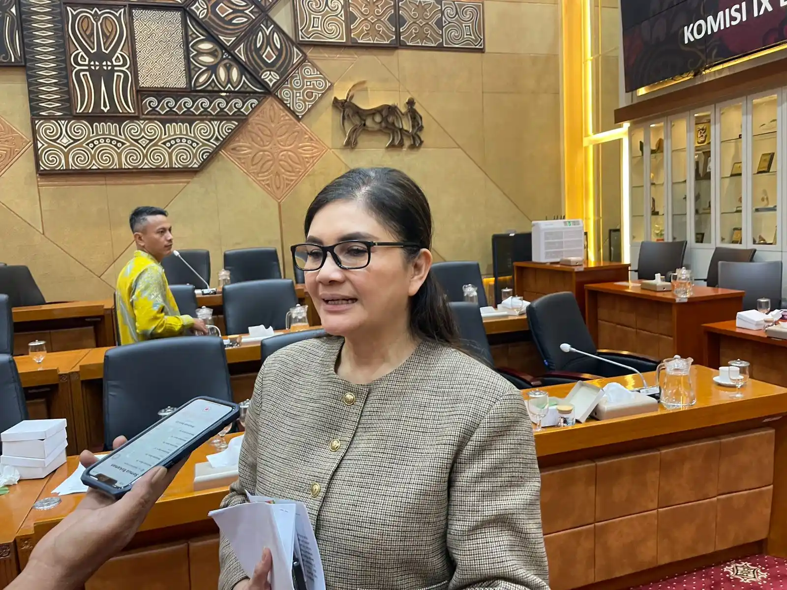 Ketua Komisi IX DPR RI, Felly Estelita Runtuwene
