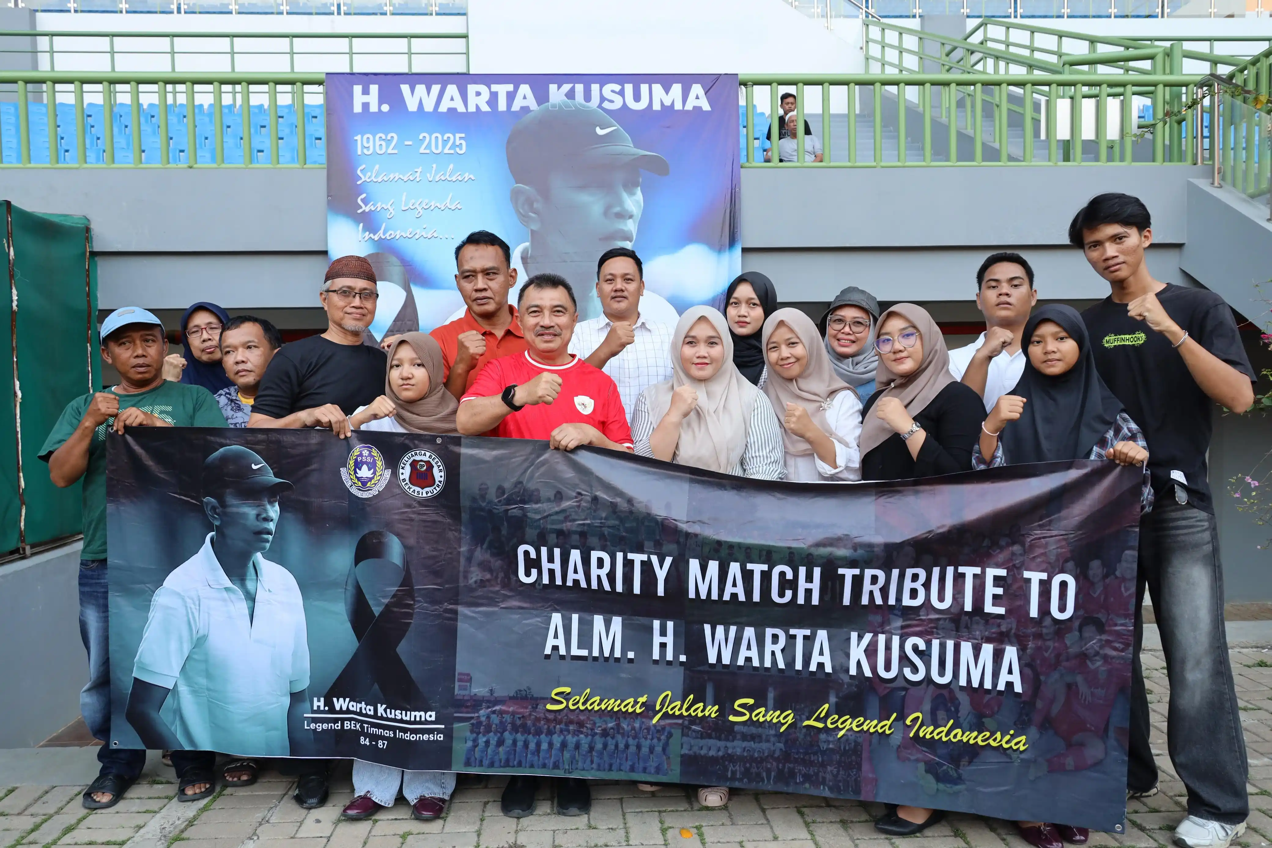 Wawali Harris Bobihoe, hadiri laga Football Charity Match For Warta Kusuma [Foto: Dok. Diskomin]