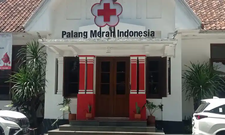 Gedung Utama PMI Kota Bandung, Jl. Aceh No.79, Cihapit, Kecamatan Bandung Wetan, Kota Bandung, Jawa Barat. (Foto: Sugiyanto/MI)
