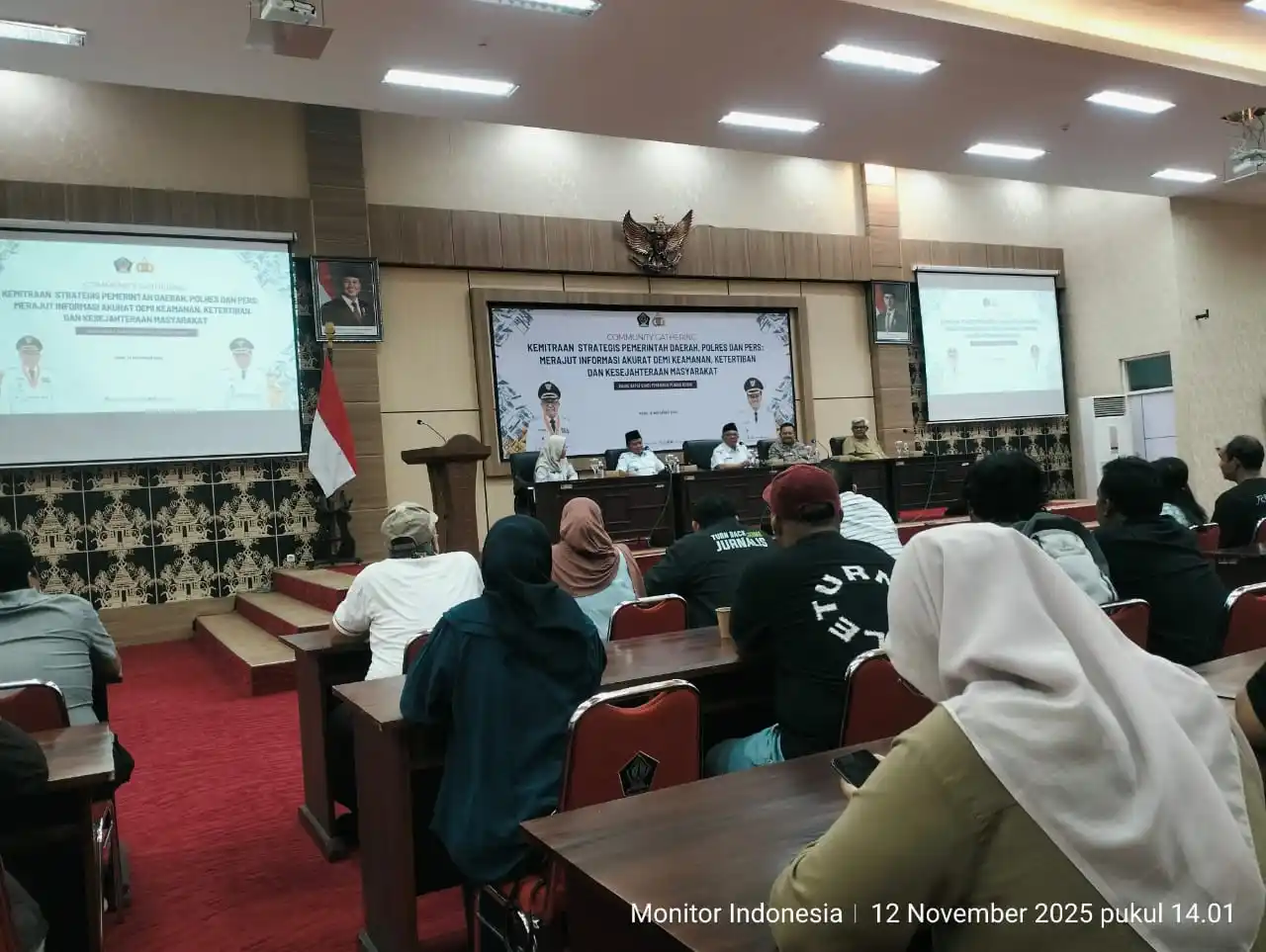 Suasana saat kegiatan Community Media Gathering, di ruang rapat Candi Penataran, Kantor Bupati Blitar, Kanigoro. (Foto: Dok MI/Joko Prasetyo)