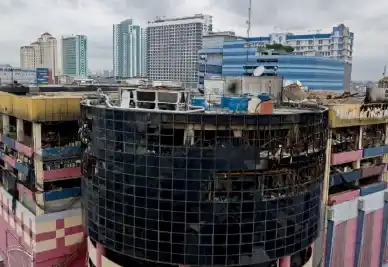 Kebakaran Glodok Plaza [Foto: Ist]