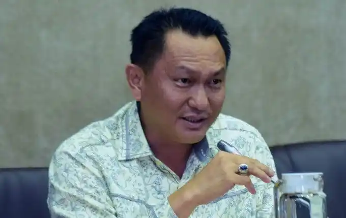 Bambang Patijaya, Ketua Komisi XII DPR RI (Foto: Golkarpedia)