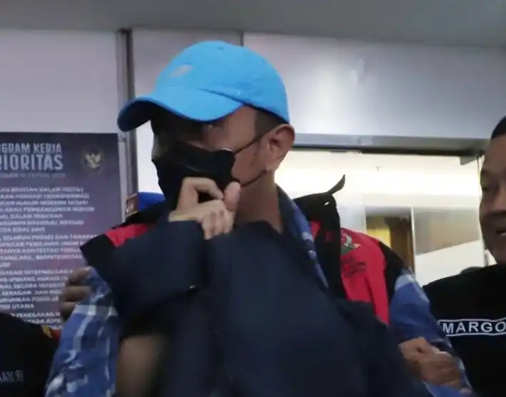 Hakim Heru Hanindyo mengenakan rompi tahanan Kejagung (Foto: Dok MI/Aswan)