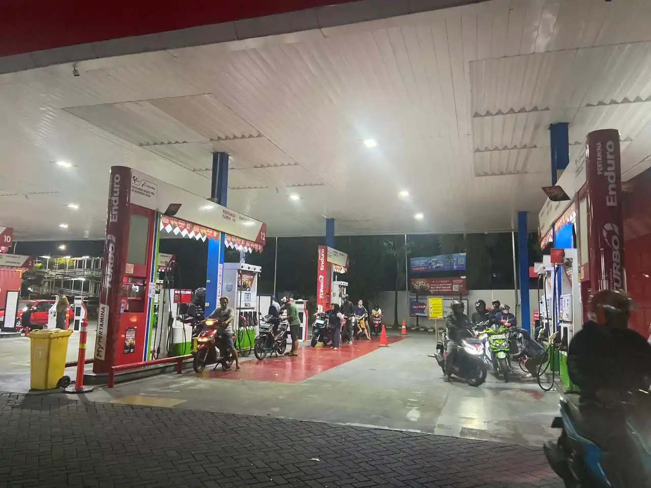 Salah satu SPBU Pertamina di Matraman, Jakarta Timur (Foto: Dok MI/Aswan)