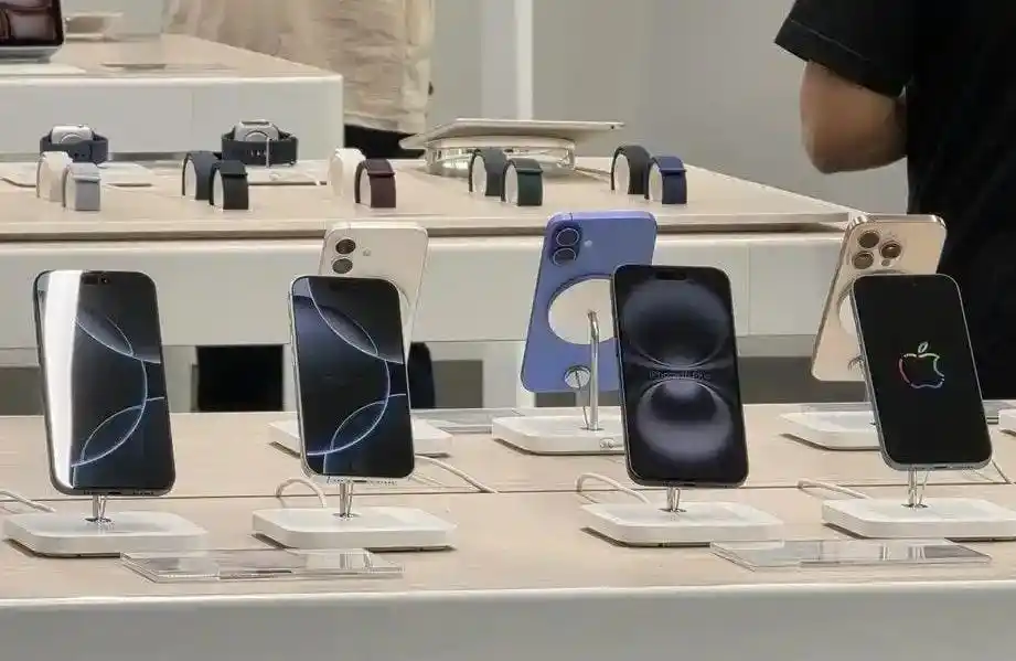 Harga Smartphone Akan Lebih Mahal pada 2026 (Foto: Ist)