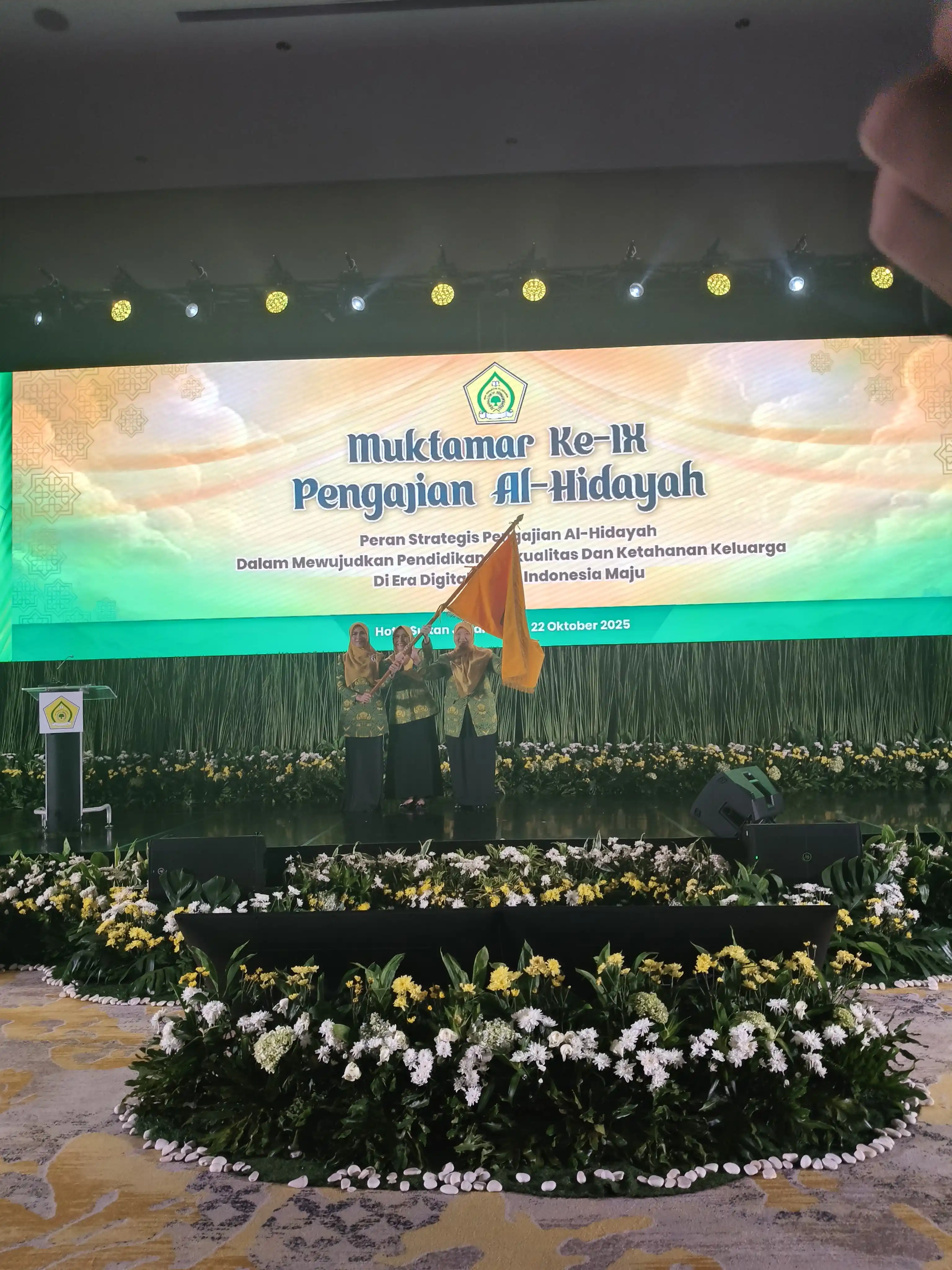 Ketua Komisi X DPR RI, Hetifah Sjaifudian terpilih kembali menjadi Ketua Umum Dewan Pimpinan Pusat (DPP) Pengajian Al Hidayah. Ist